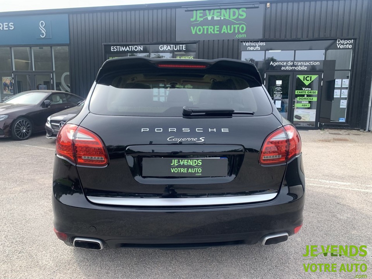 PORSCHE CAYENNE