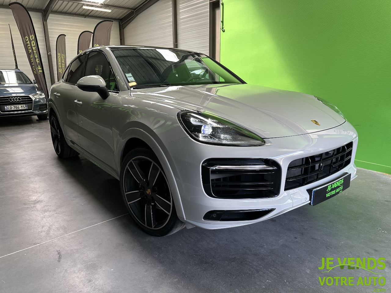 PORSCHE CAYENNE COUPE