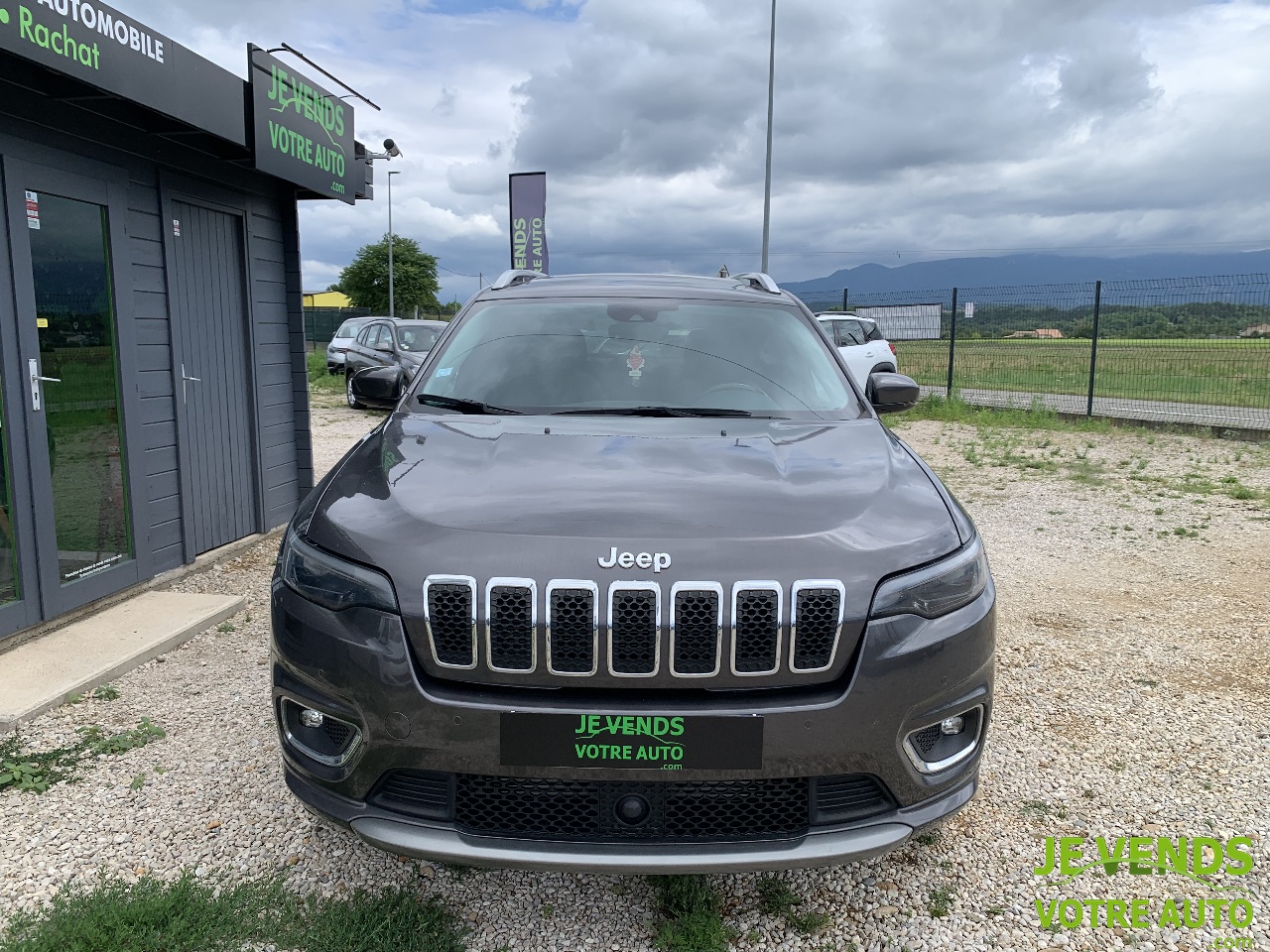 JEEP CHEROKEE